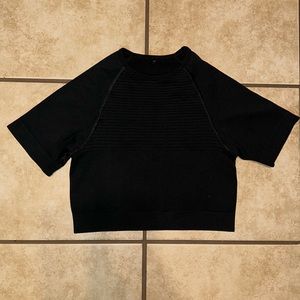 Alphalate cropped short sleeve top xs